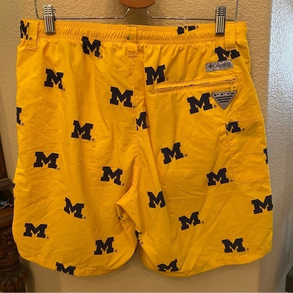 COLUMBIA PFG Men Yellow Michigan Swim Trunk Shorts Size Medium - Picture 3 of 8